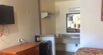 Crown Lodge Motel Oakland