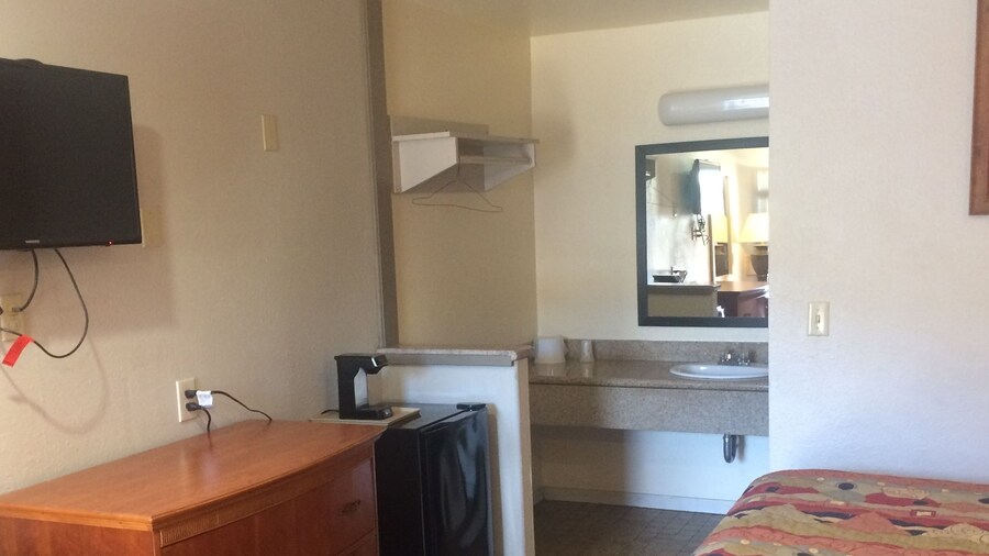 Crown Lodge Motel Oakland