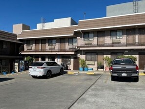 Exterior - Crown Lodge Motel Oakland (Oakland)