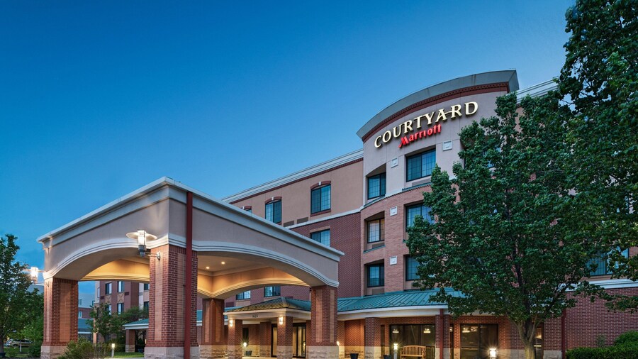 Courtyard Marriott Aksarben Village
