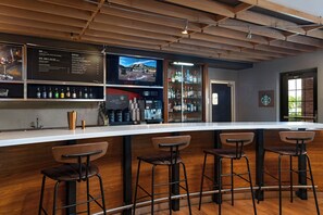 Bar (in der Unterkunft)