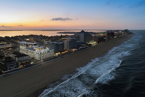 Courtyard Ocean City Oceanfront