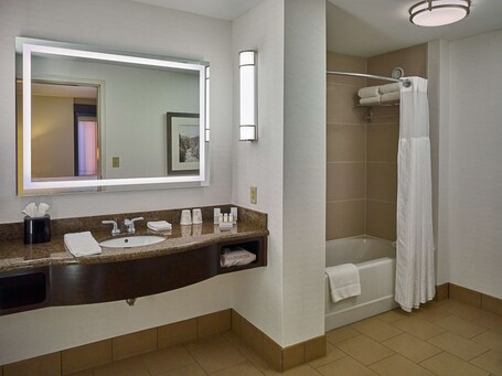 Hilton Garden Inn Gatlinburg - Image 28