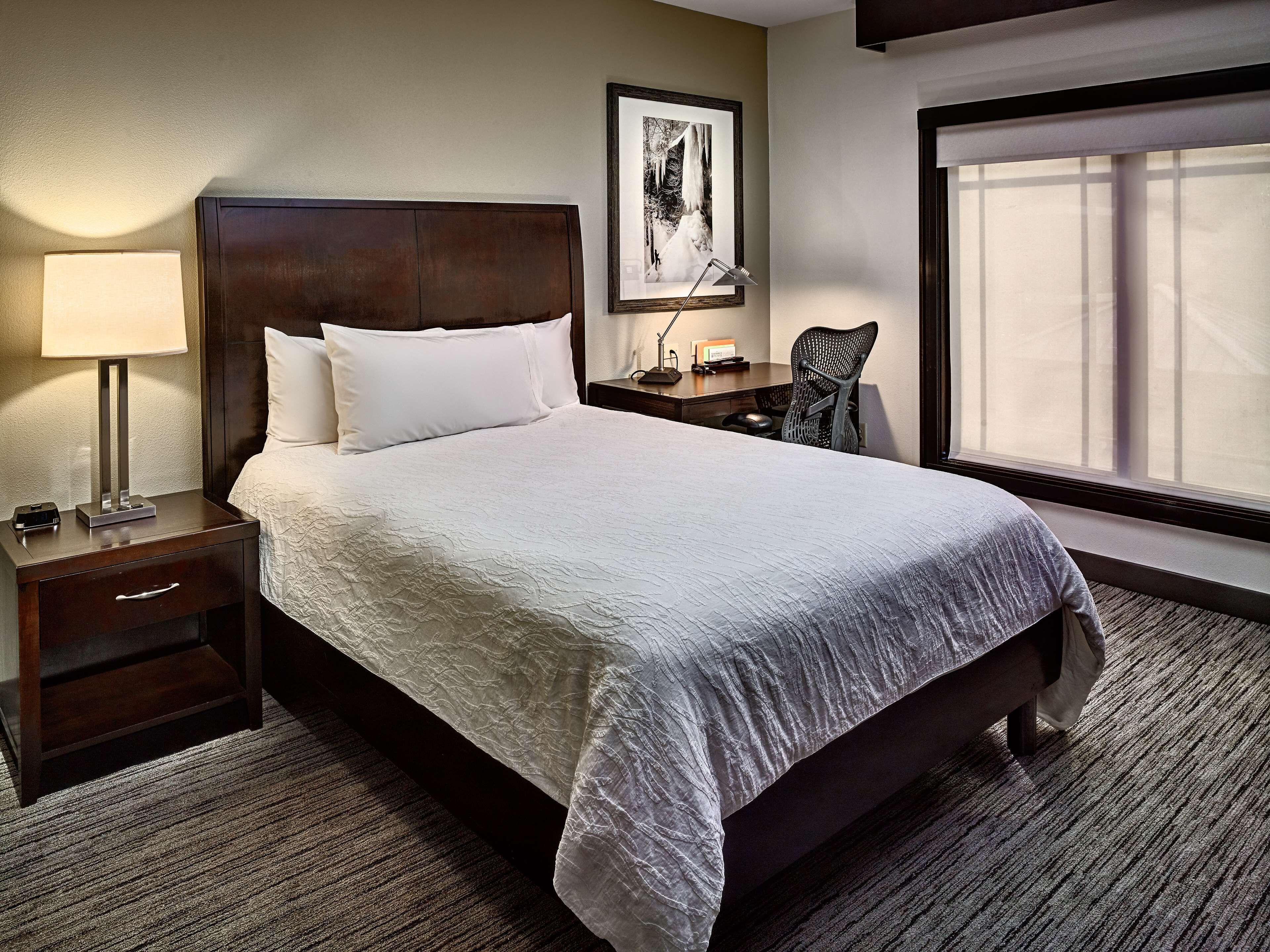 desk, blackout curtains, iron/ironing board, free wifi