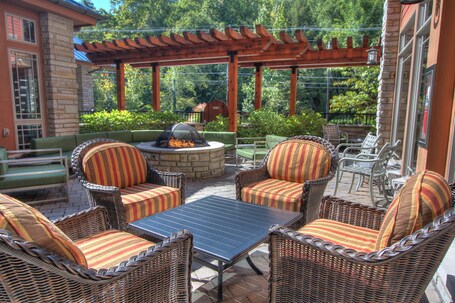 Hilton Garden Inn Gatlinburg - Image 41