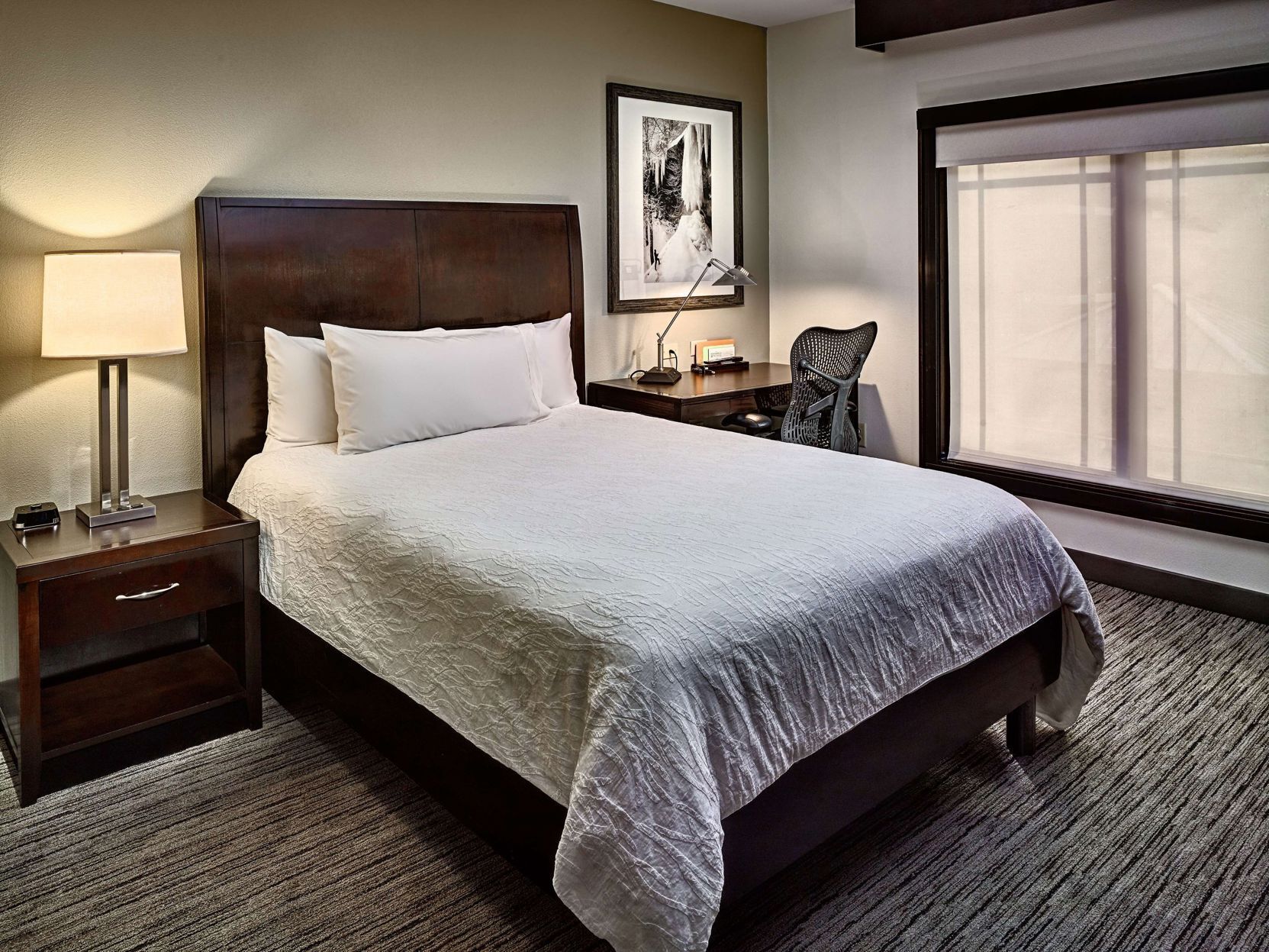 Desk, blackout drapes, iron/ironing board, free WiFi
