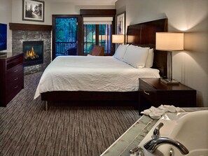 Single King Bed, Fireplace, Whirlpool, Balcony