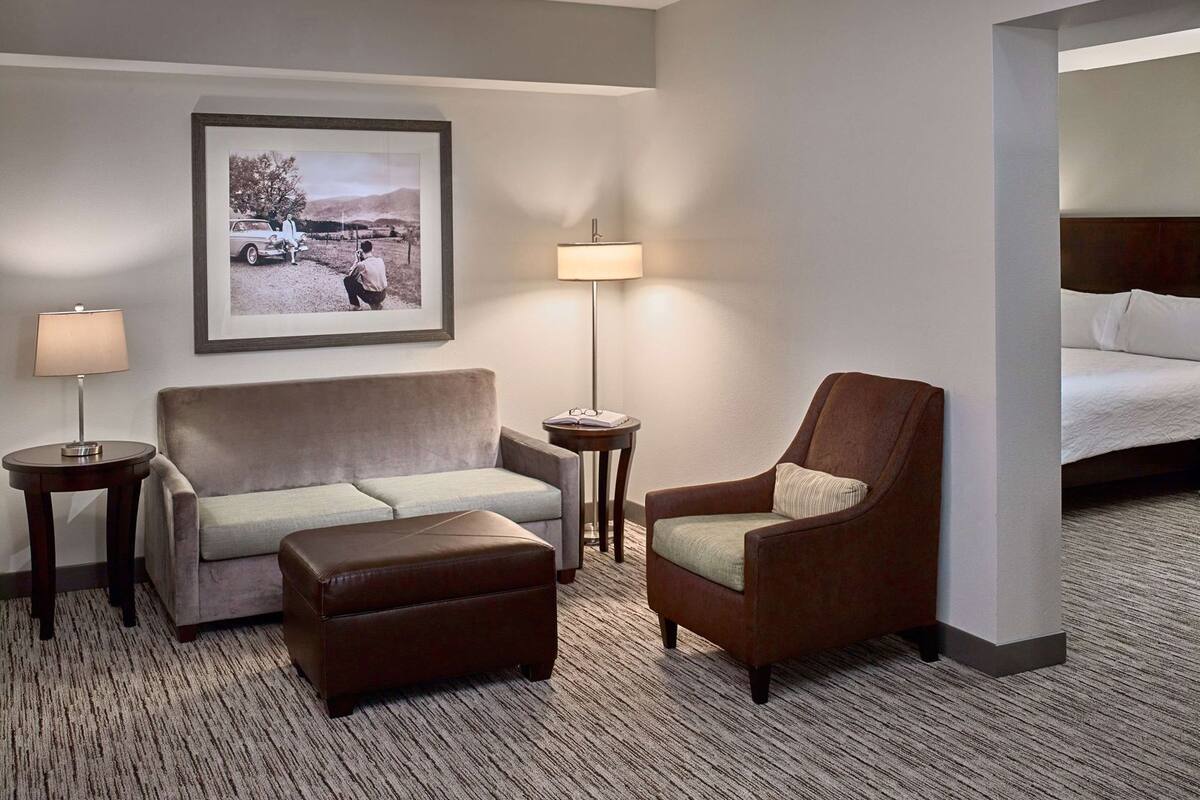 Living area | 49-inch LCD TV with satellite channels, TV