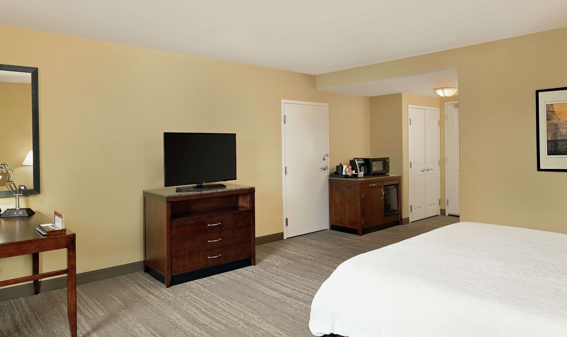 Premium bedding, down duvets, in-room safe, desk