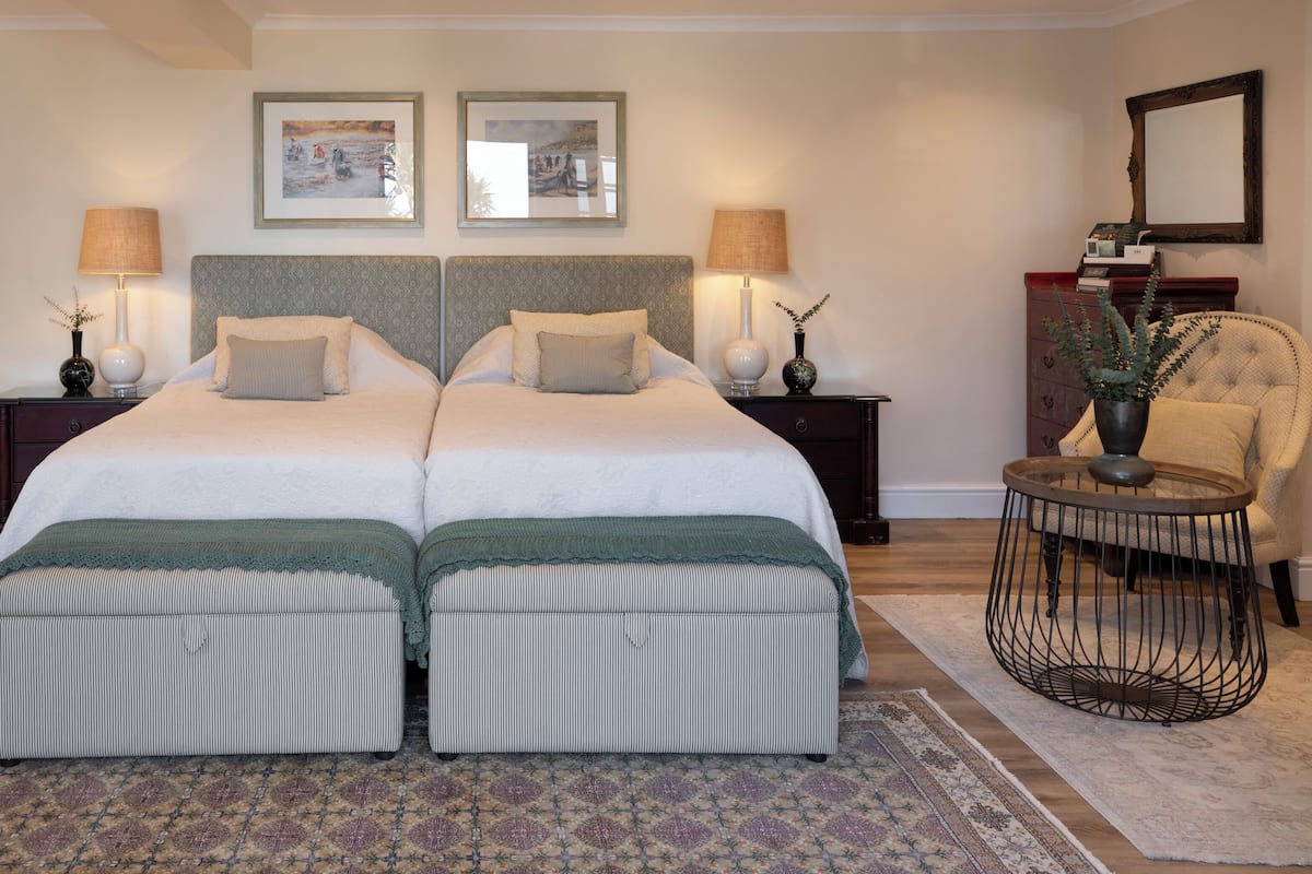 Deluxe Twin kamer | Een kluis op de kamer, gratis wifi, beddengoed
