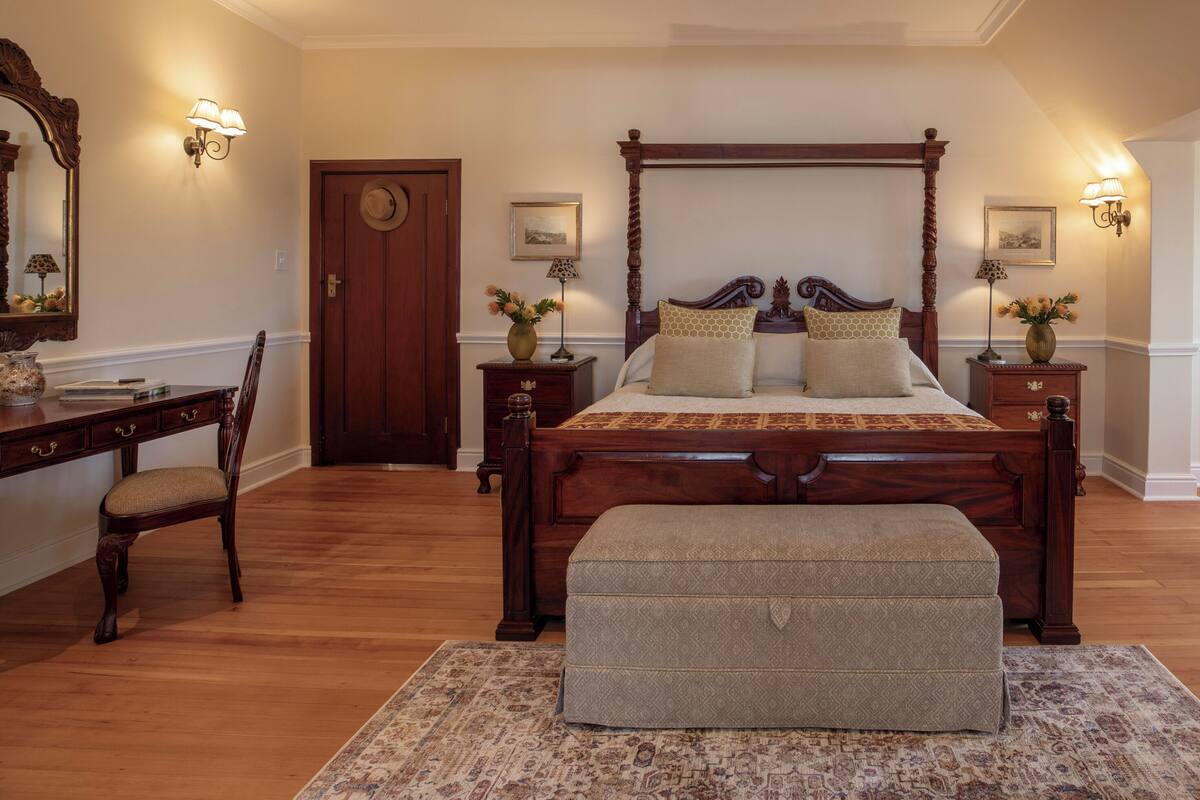 Superior Suite (Manor) | 객실 내 금고, 무료 WiFi, 침대 시트