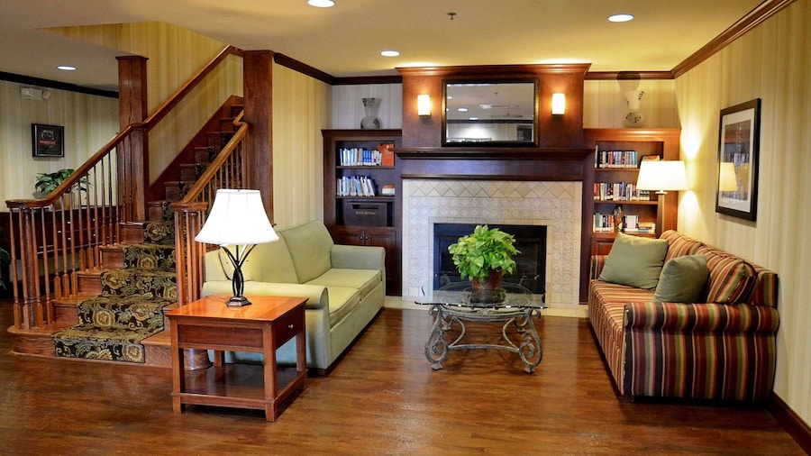 Country Inn & Suites by Radisson, Knoxville at Cedar Bluff, TN