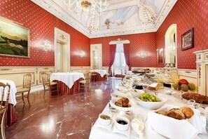 Daily buffet breakfast (EUR 20 per person)