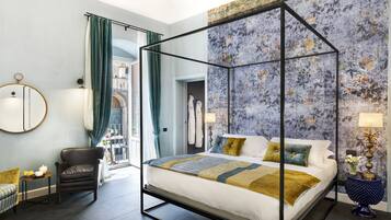 Ropa de cama de alta calidad y minibar