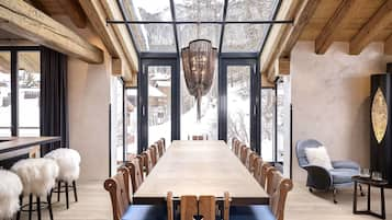 Skylight Loft | In-room dining