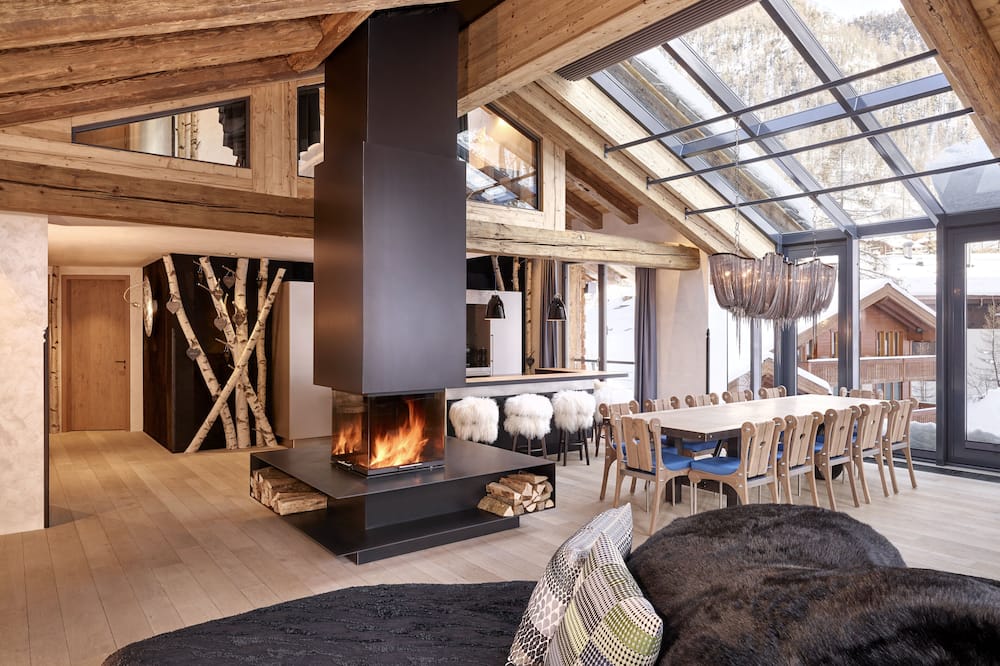 Hotel Firefly