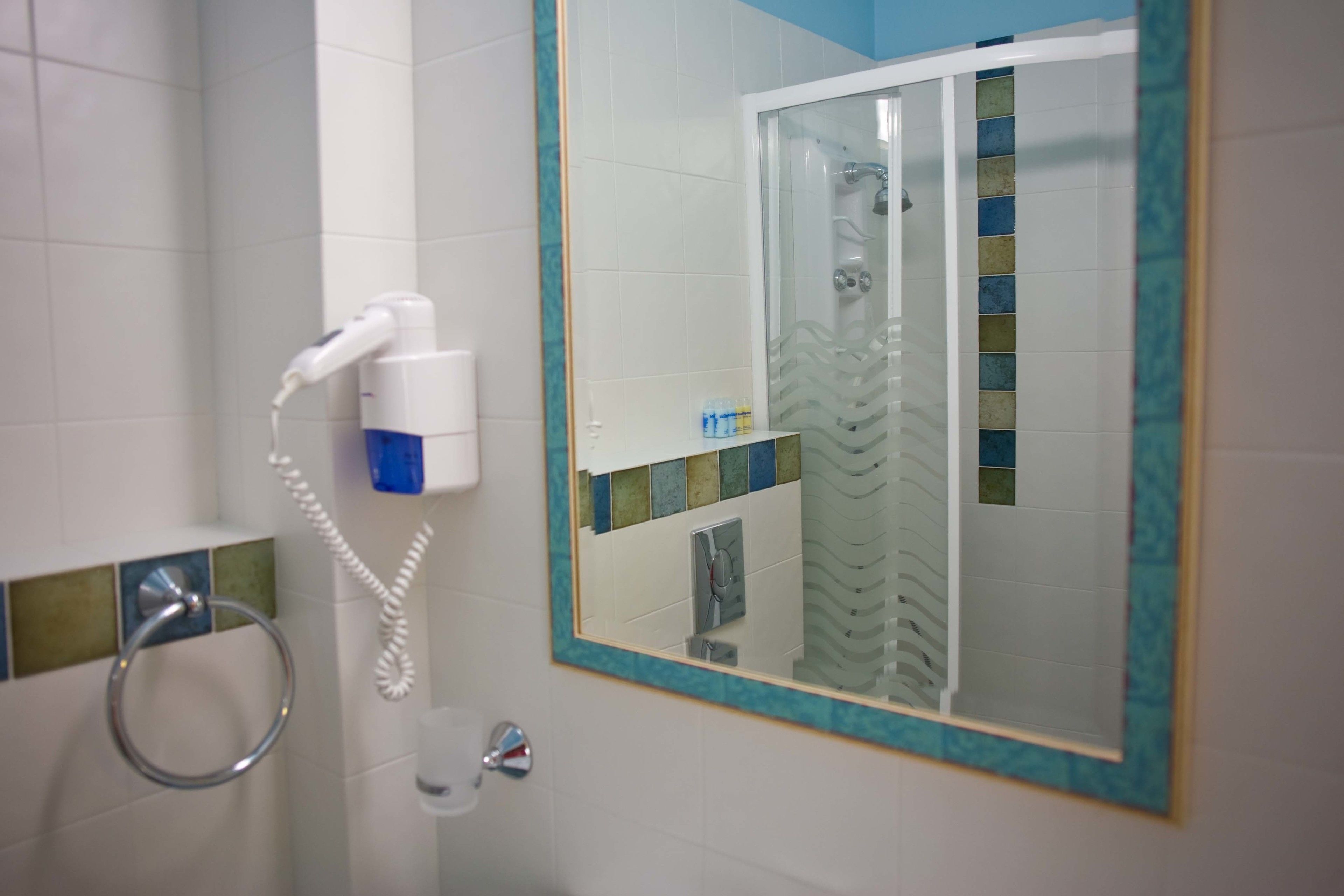 superior triple room, ground floor | bathroom | shower, hydromassage showerhead, free toiletries, hair dryer