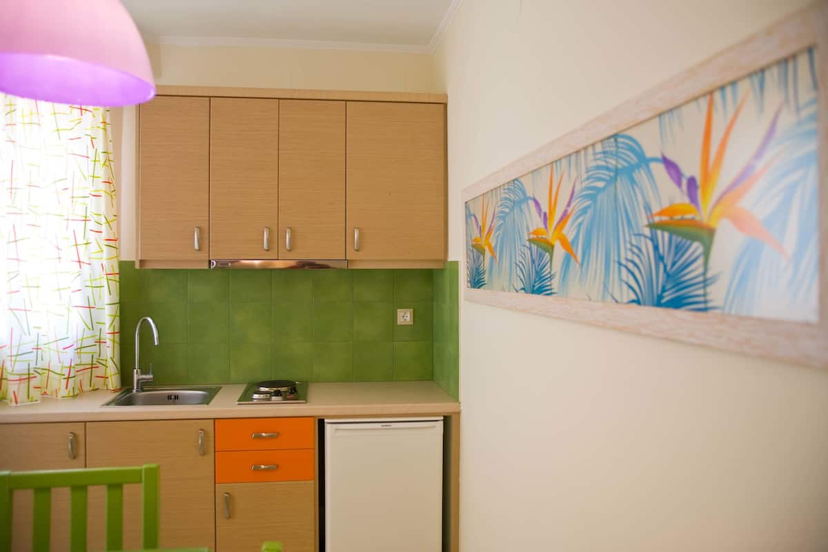 superior triple room, ground floor | 1 bedroom, premium bedding, in-room safe, soundproofing