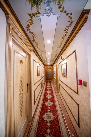 Interior - Kaftan Hotel (Istanbul)