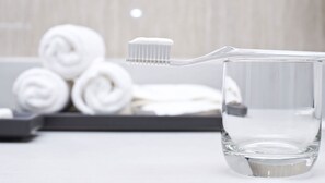 ฝักบัวในอ่างอาบน้ำ, ผ้าเช็ดตัว