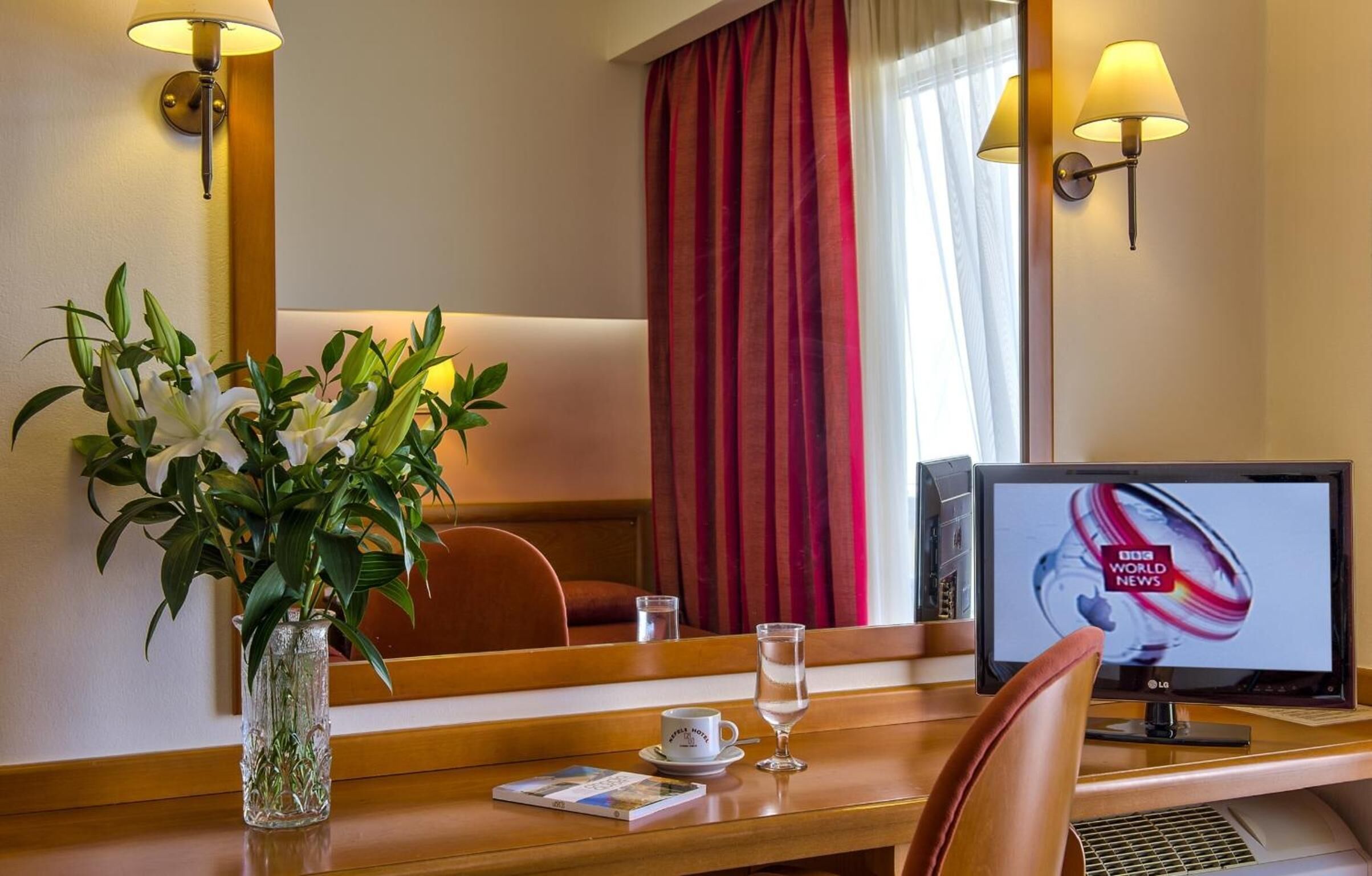 Photo - Nefeli Hotel