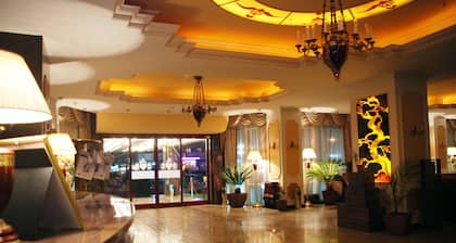 Prahova Plaza Hotel