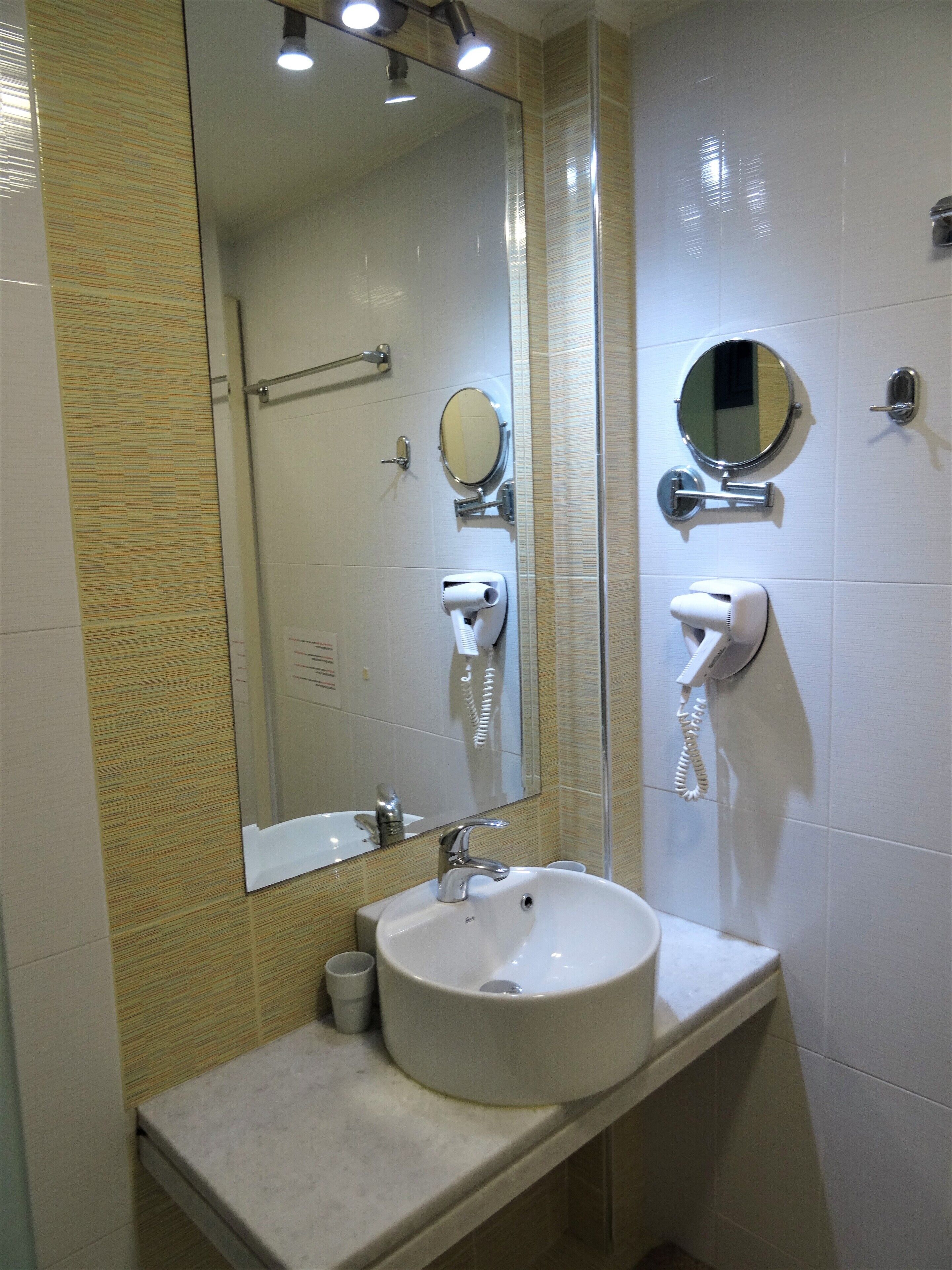 Photo - Horizon Beach Hotel