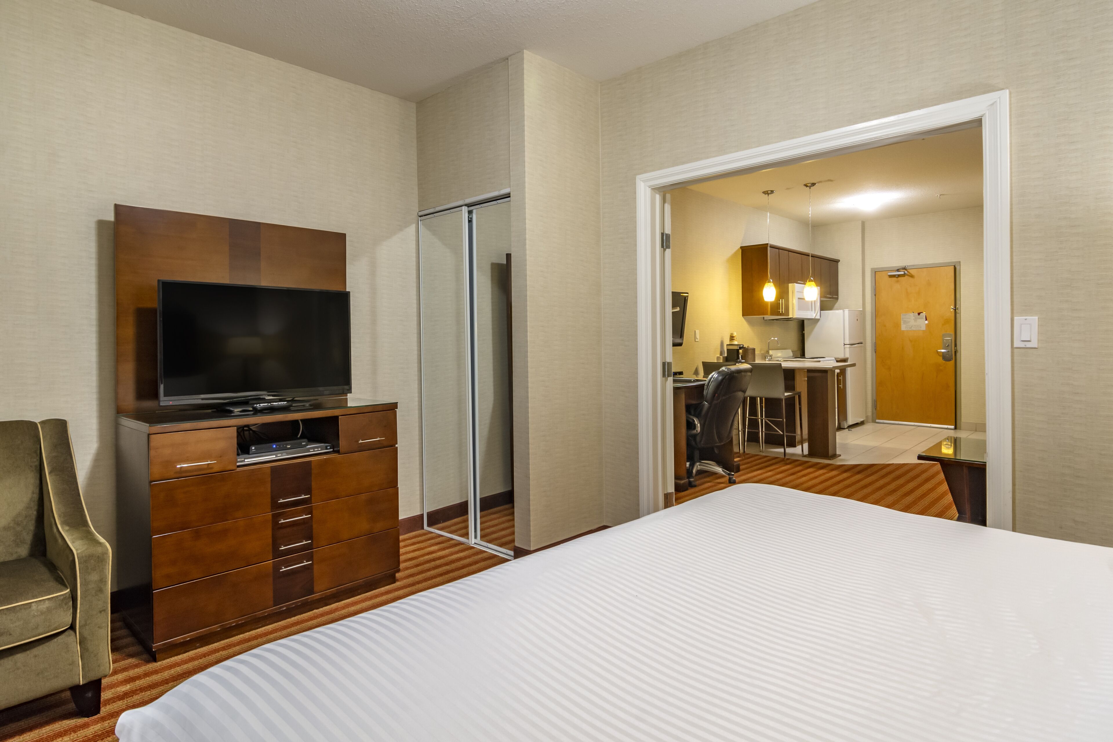 premium bedding, desk, iron/ironing board, free wifi