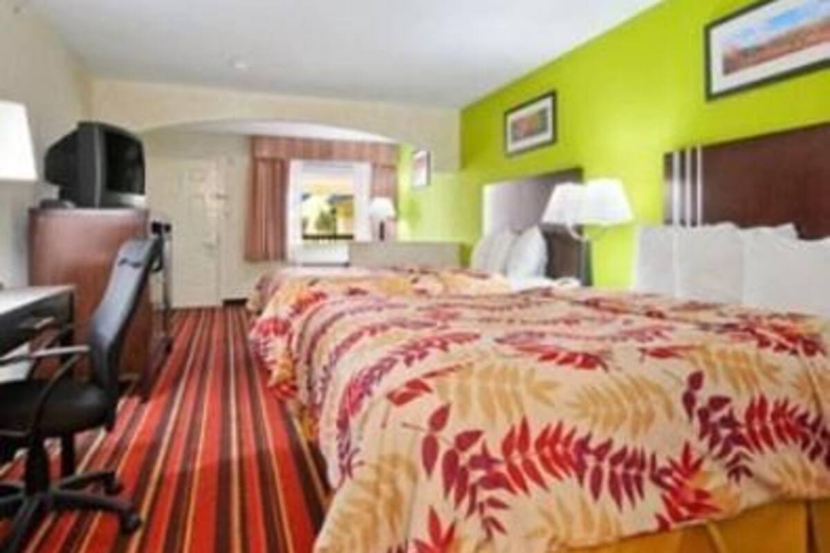 Iron/ironing board, rollaway beds, free WiFi, bed sheets