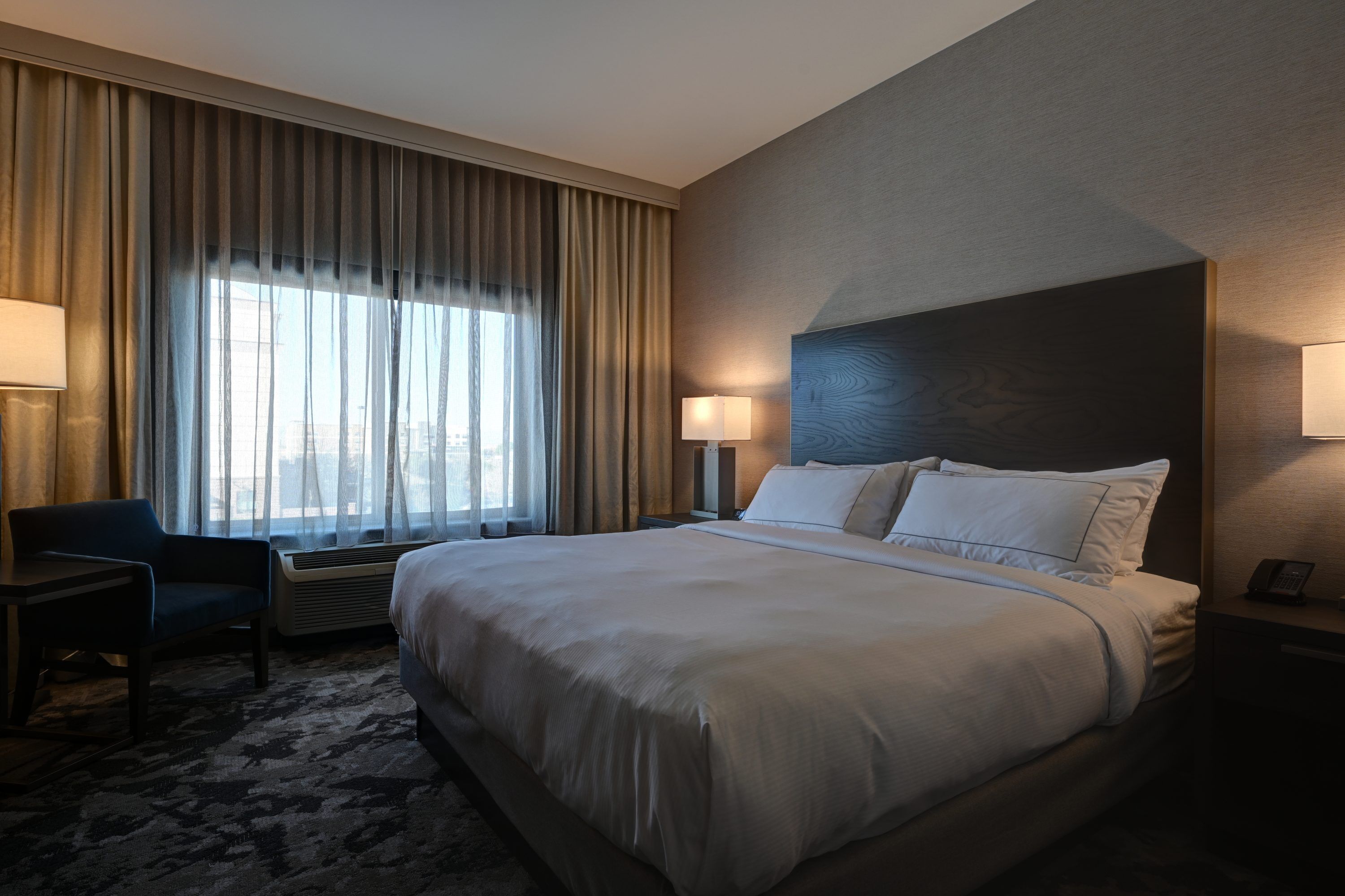 Premium bedding, in-room safe, desk, blackout drapes