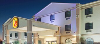 Super 8 by Wyndham IAH West/Greenspoint