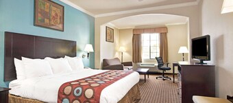 Super 8 by Wyndham IAH West/Greenspoint