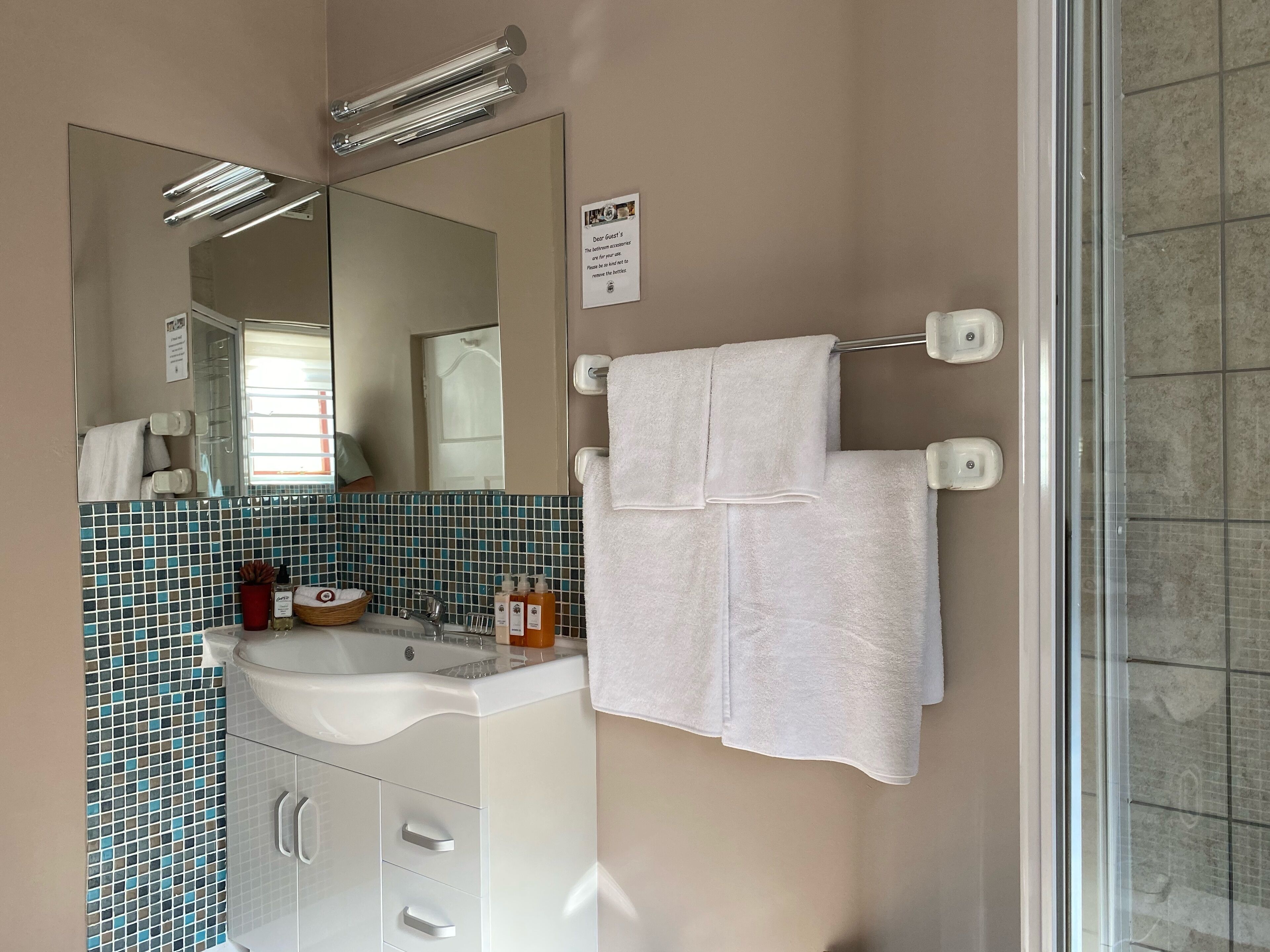 Foto - Olaf's Guest House "Solar installed"