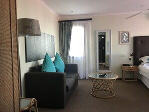 Cape Point | 9 bedrooms, Egyptian cotton sheets, premium bedding, Select Comfort beds