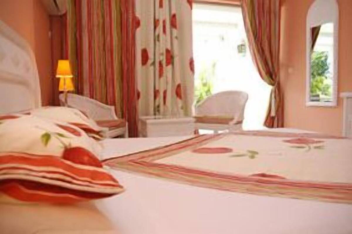 Minibar, in-room safe, individually decorated, blackout curtains