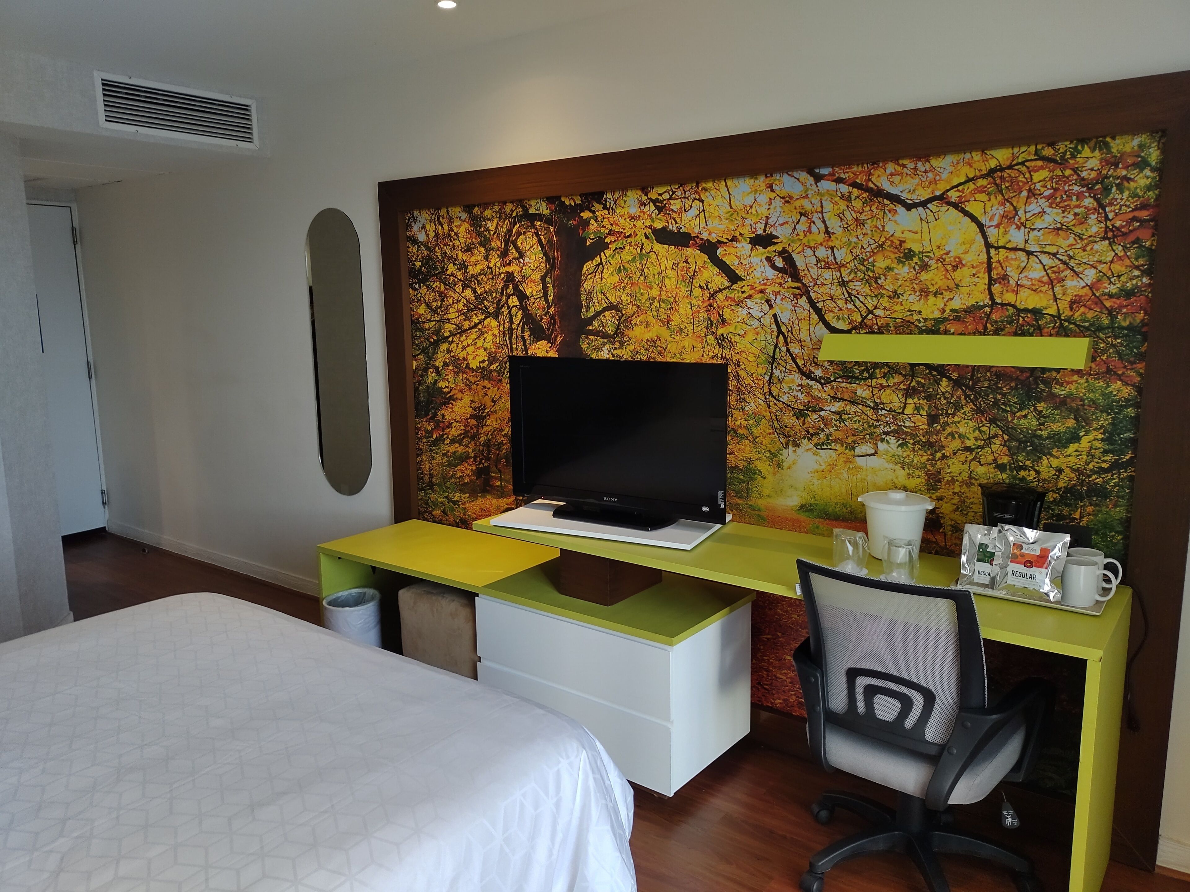 1 bedroom, in-room safe, desk, laptop workspace