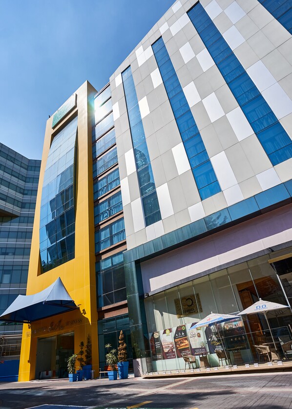 Bagian depan properti