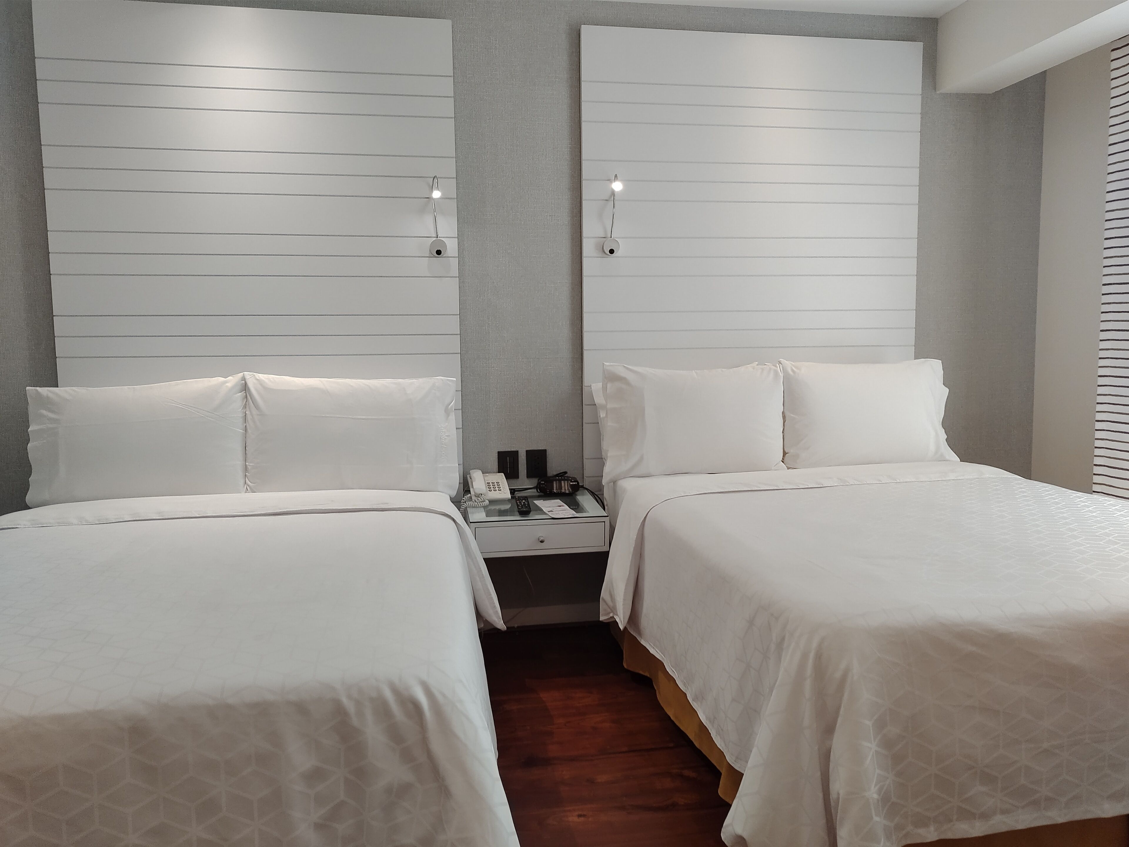 1 bedroom, in-room safe, desk, laptop workspace