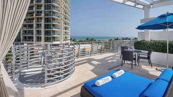 Suite, 1 Tempat Tidur King, pemandangan laut sebagian (Roof Top Terrace) | Fasilitas kamar