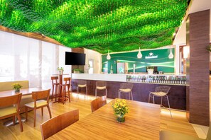 Bar (on property) - Beach Park Wellness Resort (Aquiraz)