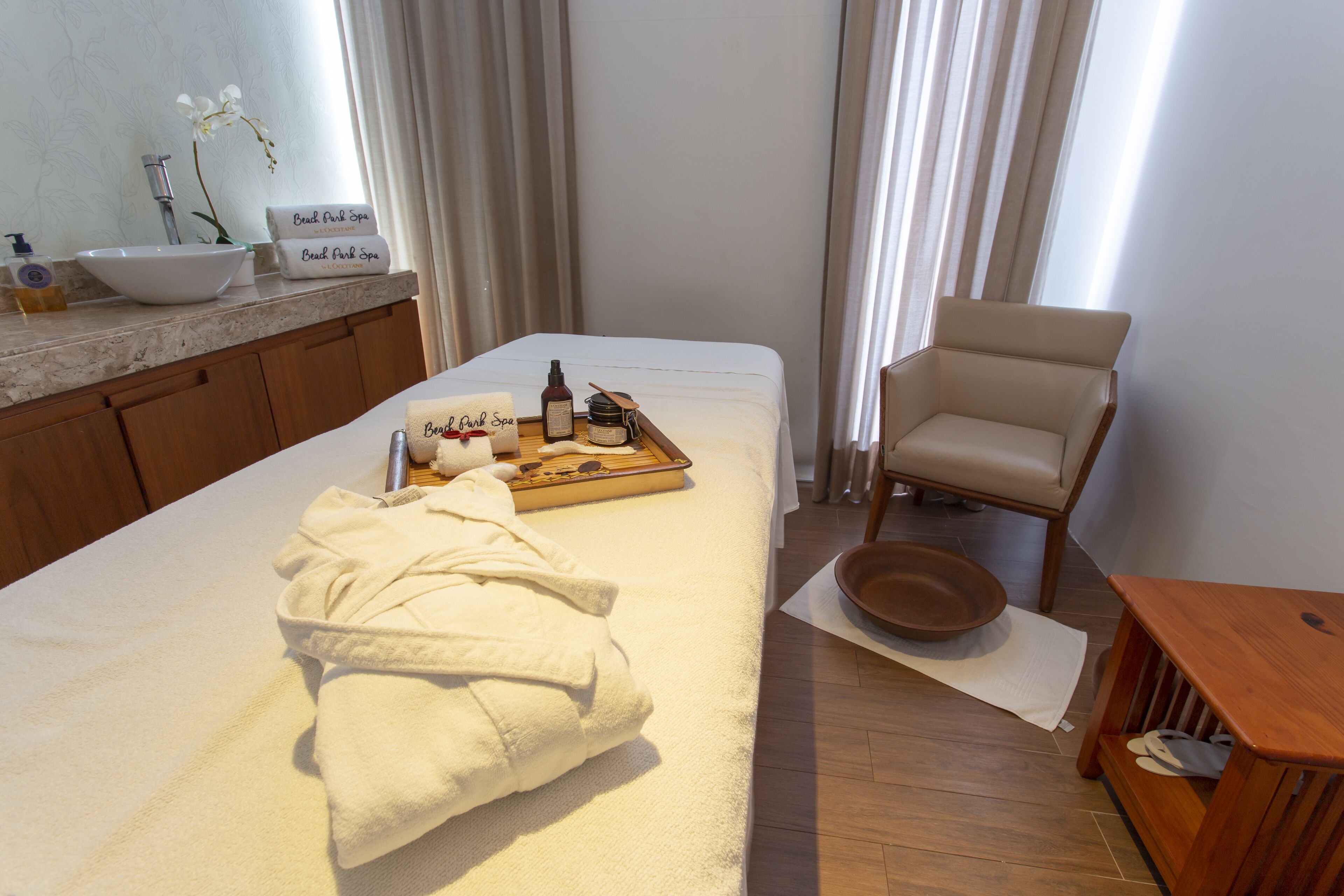 Massage/treatment rooms, massages