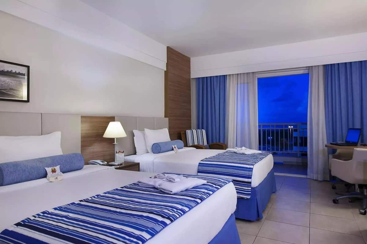 Minibar, in-room safe, laptop workspace, blackout curtains