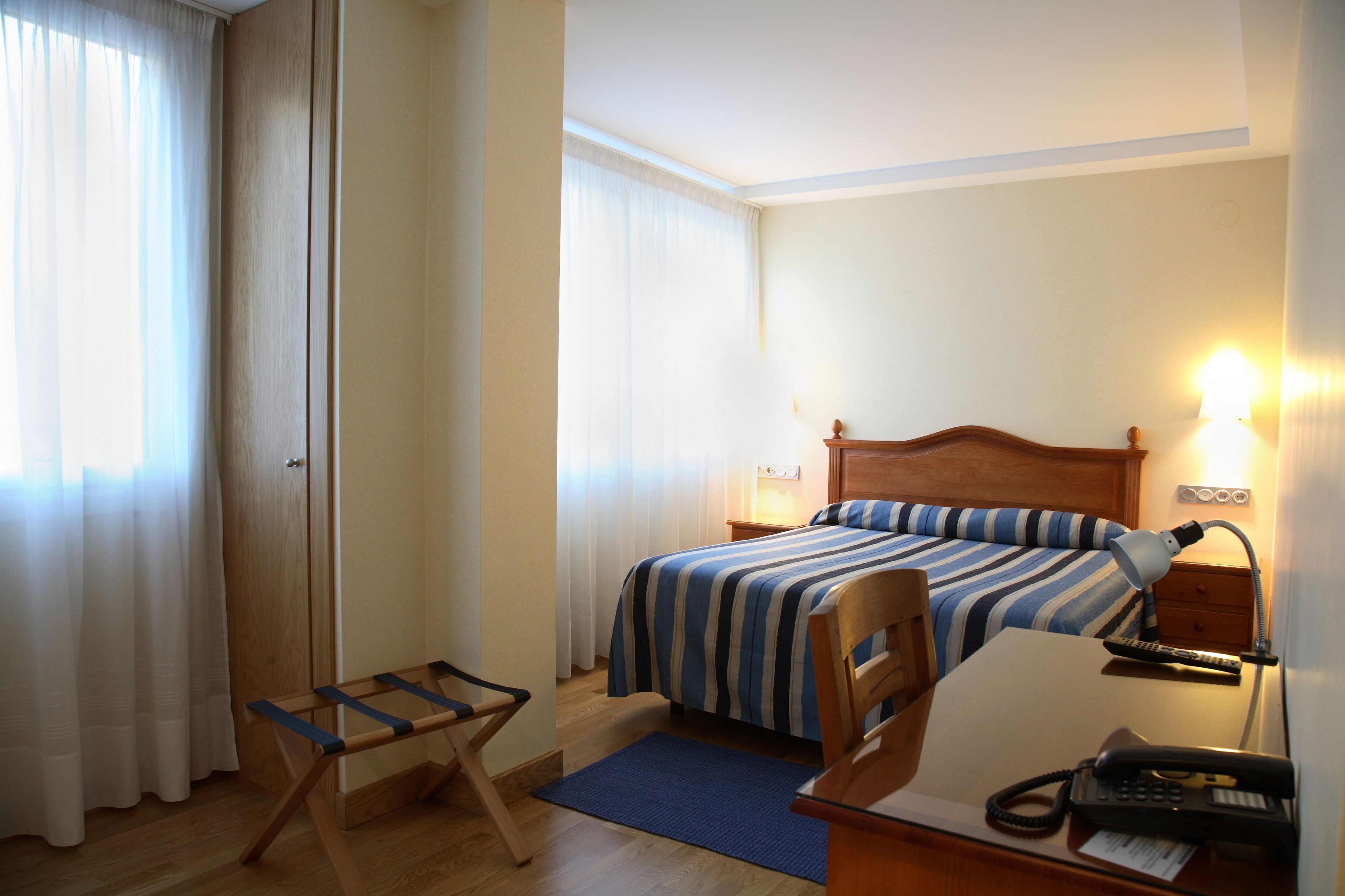 Desk, free WiFi, bed sheets