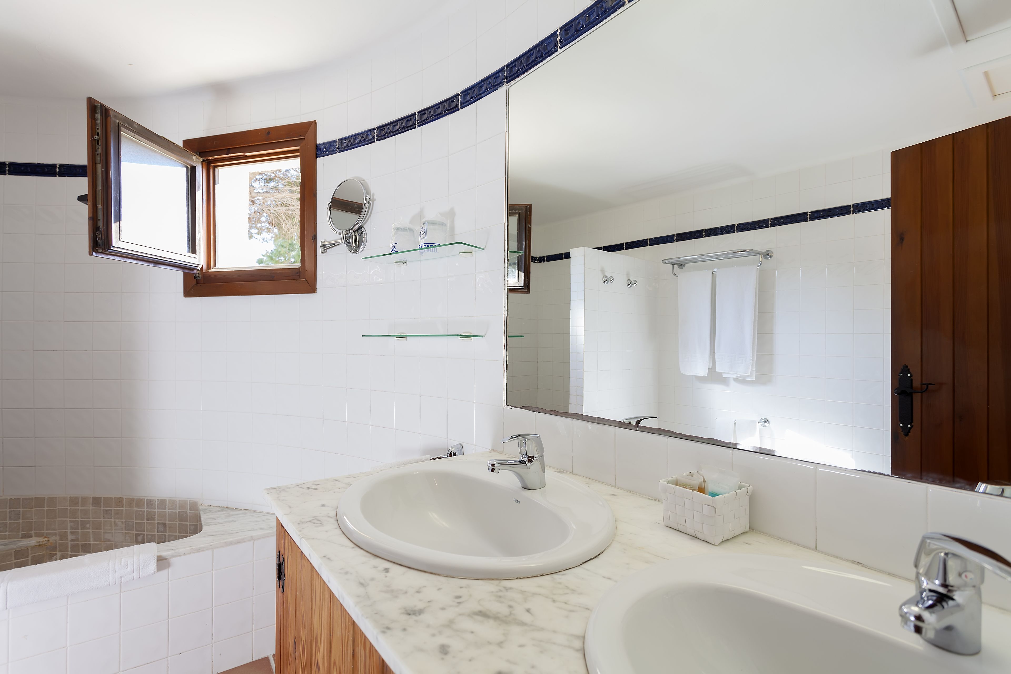 free toiletries, hair dryer, towels