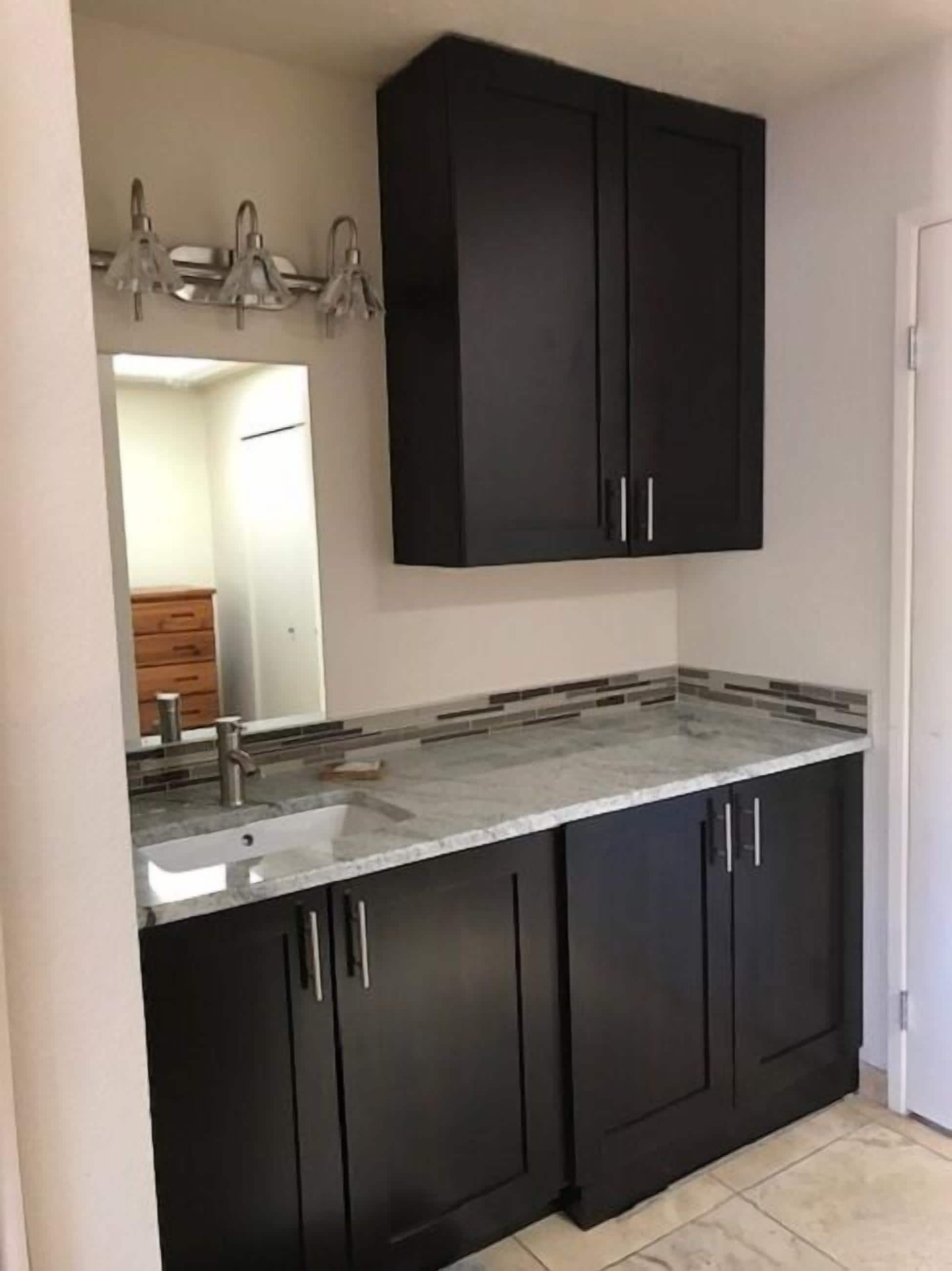 studio, accessible, mountain view | bathroom | shower, hair dryer, towels