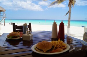 Servei de restauració