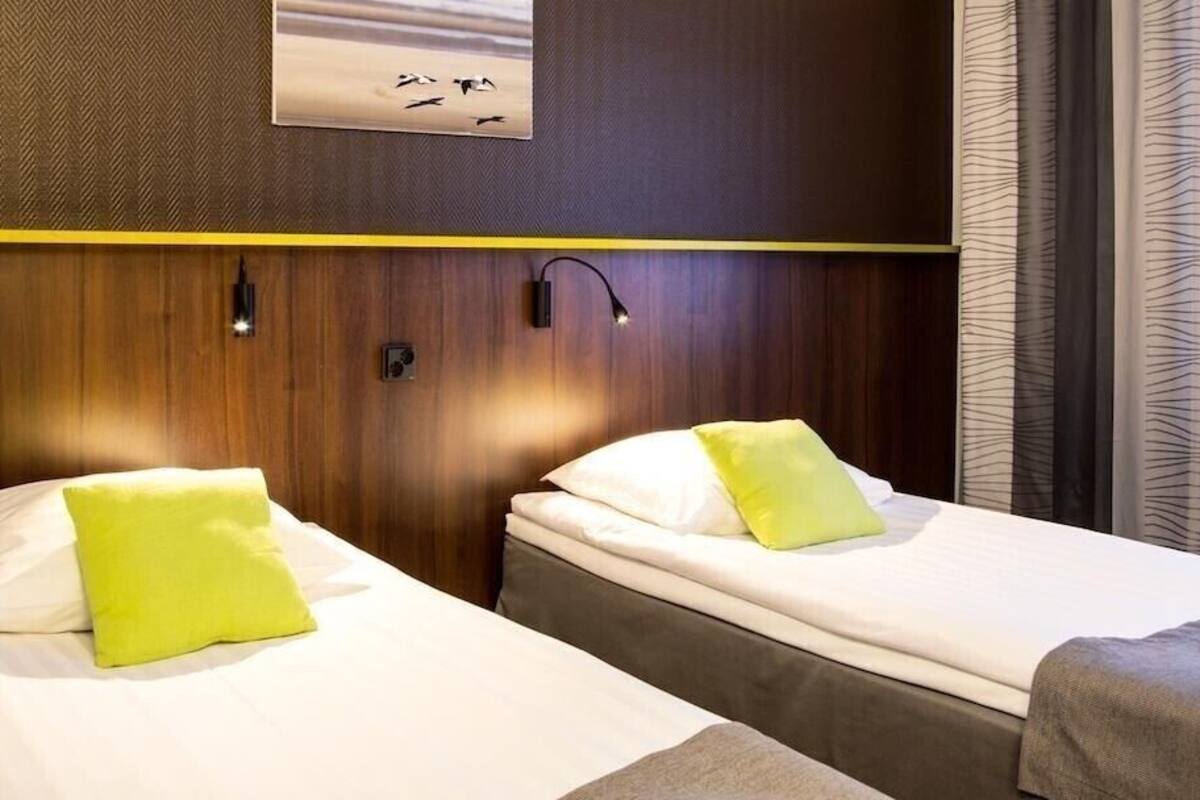Premium bedding, desk, blackout curtains, soundproofing
