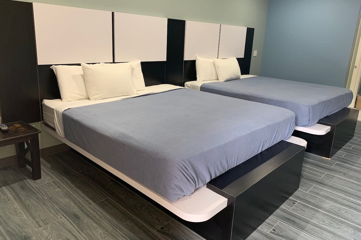 Double Room, 2 Double Beds