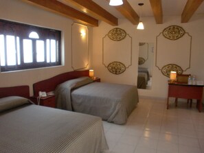 羽絨被、書桌、熨斗/熨衣板、免費無線上網