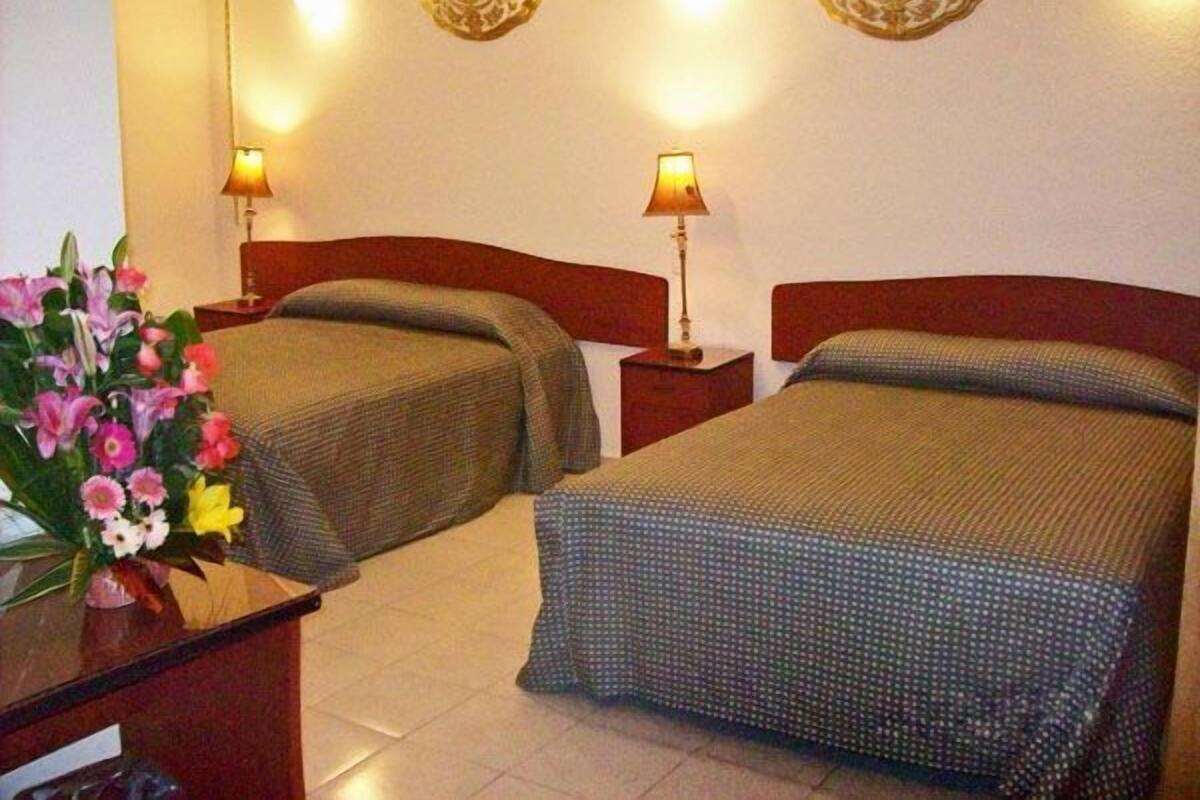 City View | Down duvets, desk, iron/ironing board (on request), free WiFi
